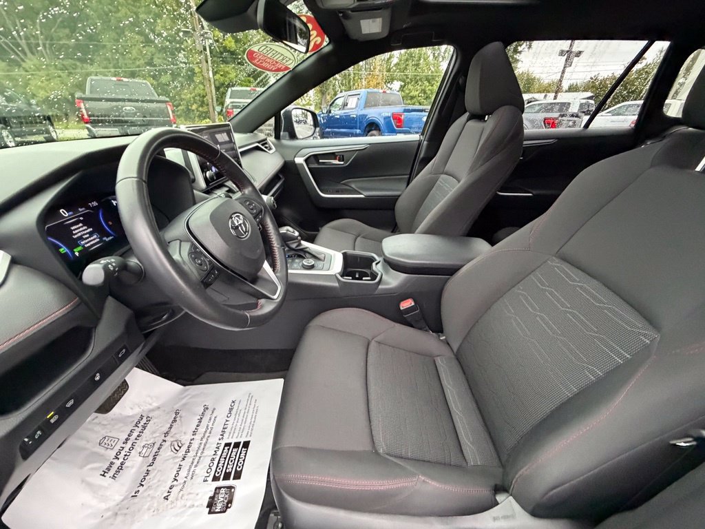 Used 2023 Toyota RAV4 SE w/ Weather & Moonroof Package AWD/4WD image 10
