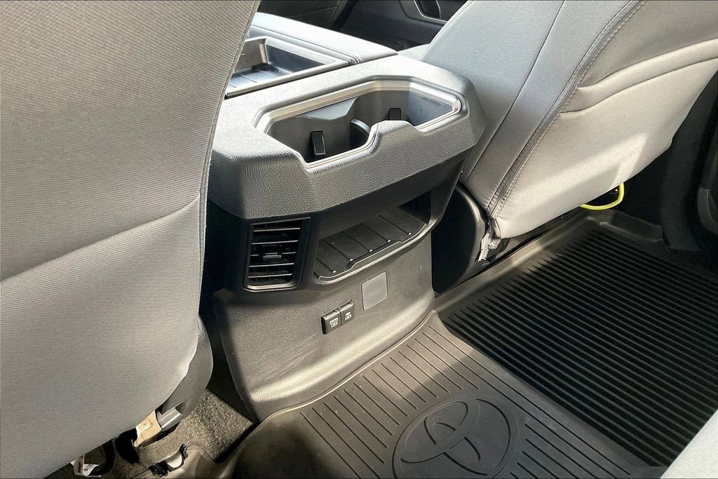 Used 2025 Toyota Tundra SR5 AWD/4WD image 25