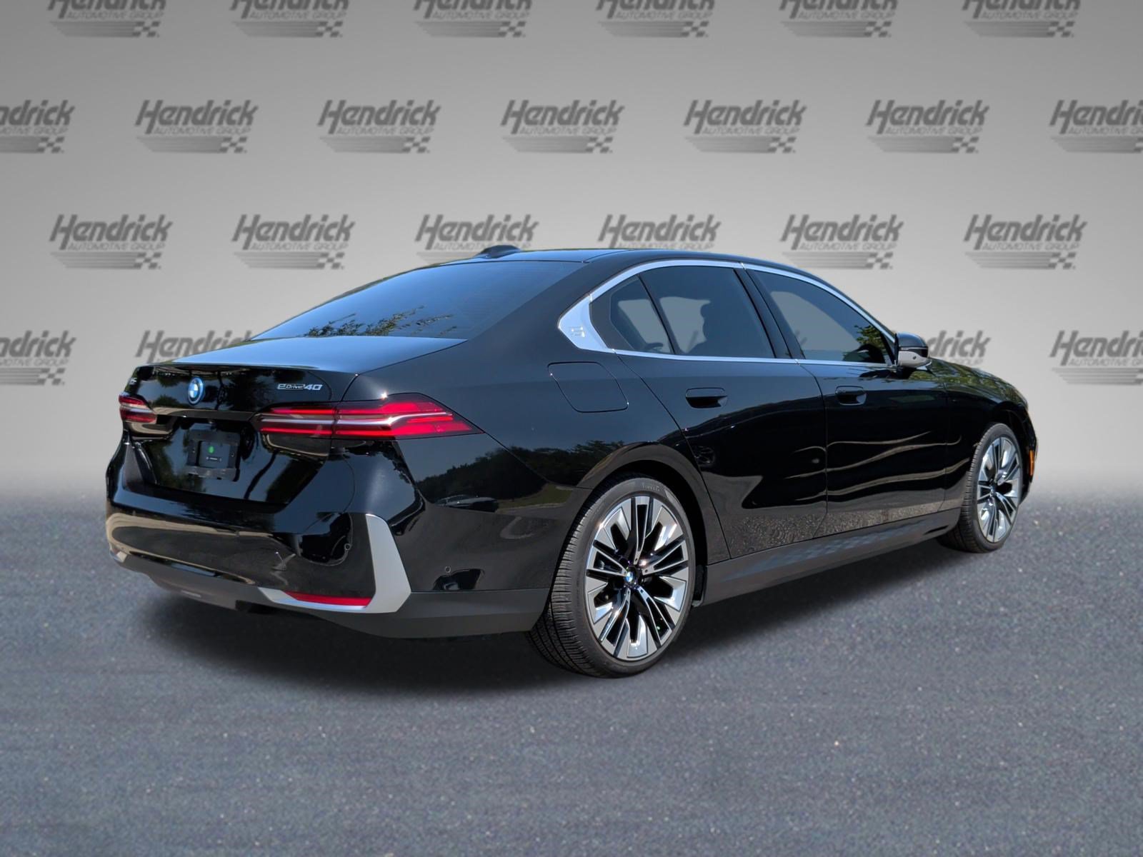 Certified 2026 BMW i5 eDrive40 RWD image 7