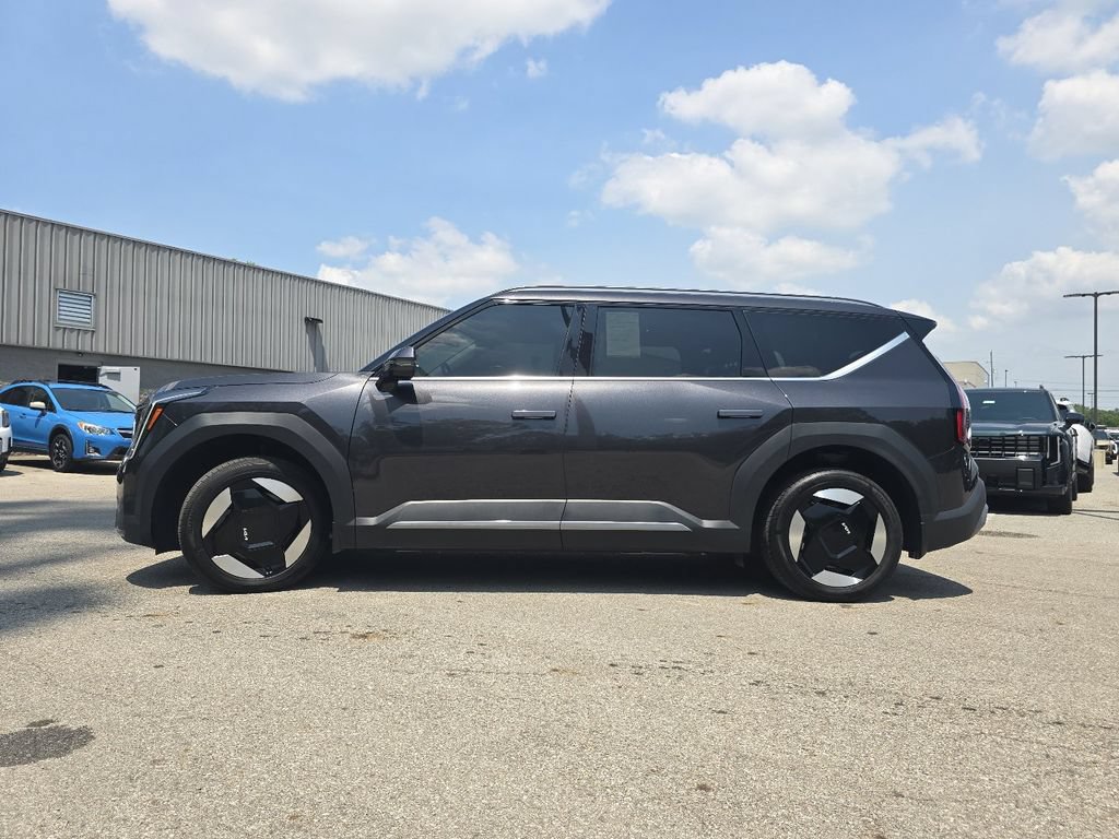 Used 2024 Kia EV9 Wind AWD/4WD image 14