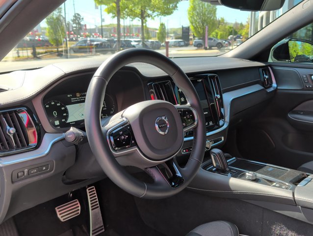 Used 2022 Volvo S60 T8 R-Design w/ Advanced Package image 9