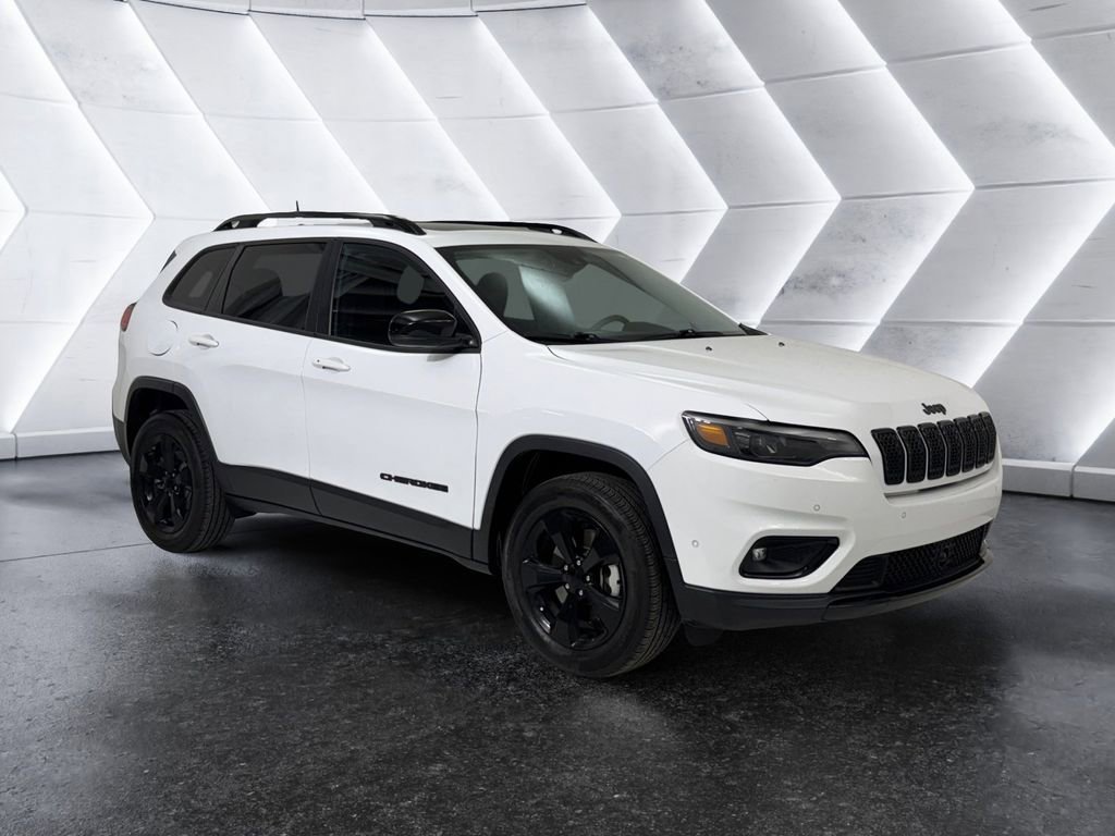 Used 2023 Jeep Cherokee Altitude Lux w/ Lux Elite Package