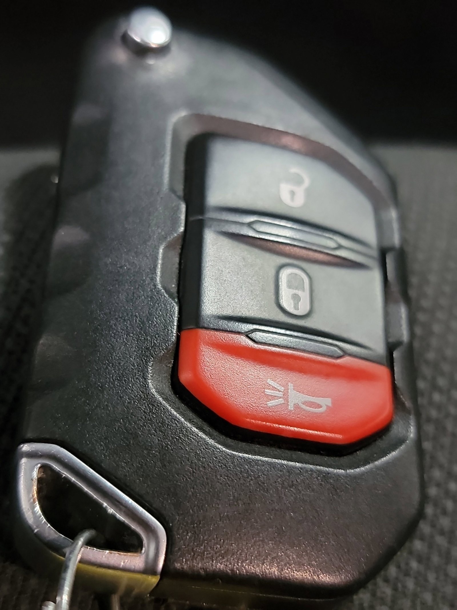 Used 2018 Jeep Wrangler Sport image 32