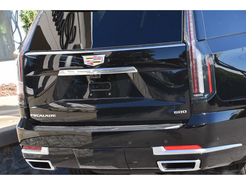 New 2026 Cadillac Escalade ESV Luxury image 28