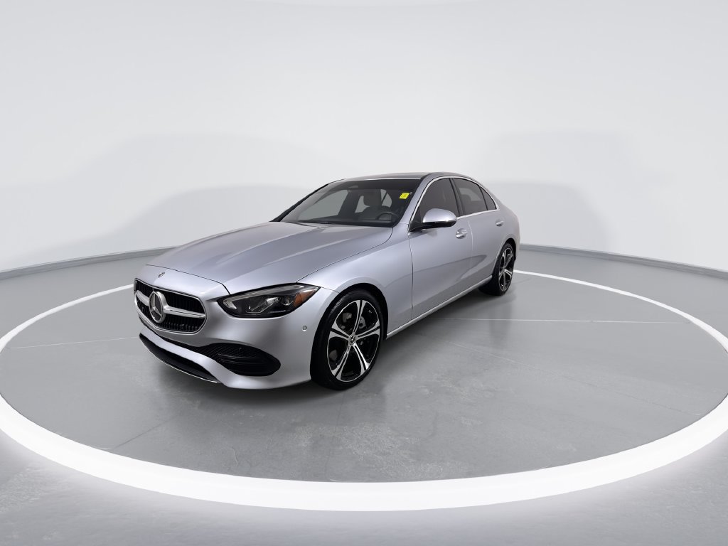 Used 2025 Mercedes-Benz C 300 Sedan image 4