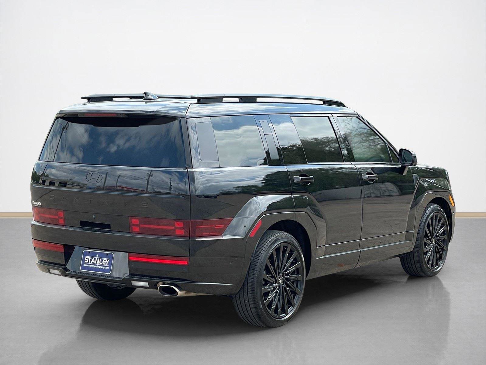 Used 2024 Hyundai Santa Fe Calligraphy image 7