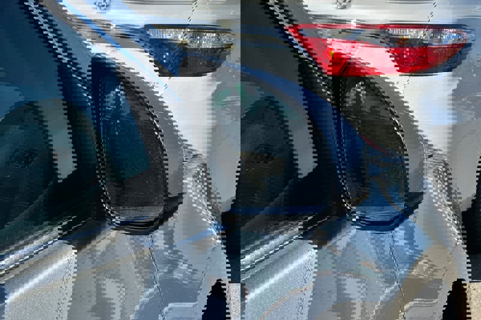 Used 2017 Toyota Camry LE image 16