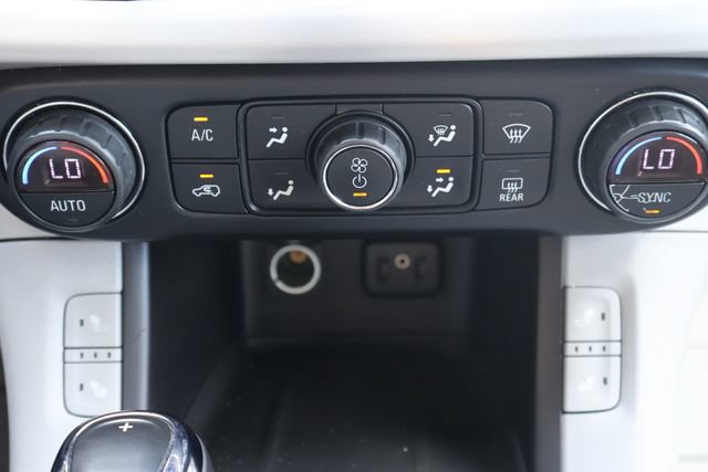 Used 2019 GMC Acadia SLT AWD/4WD image 13