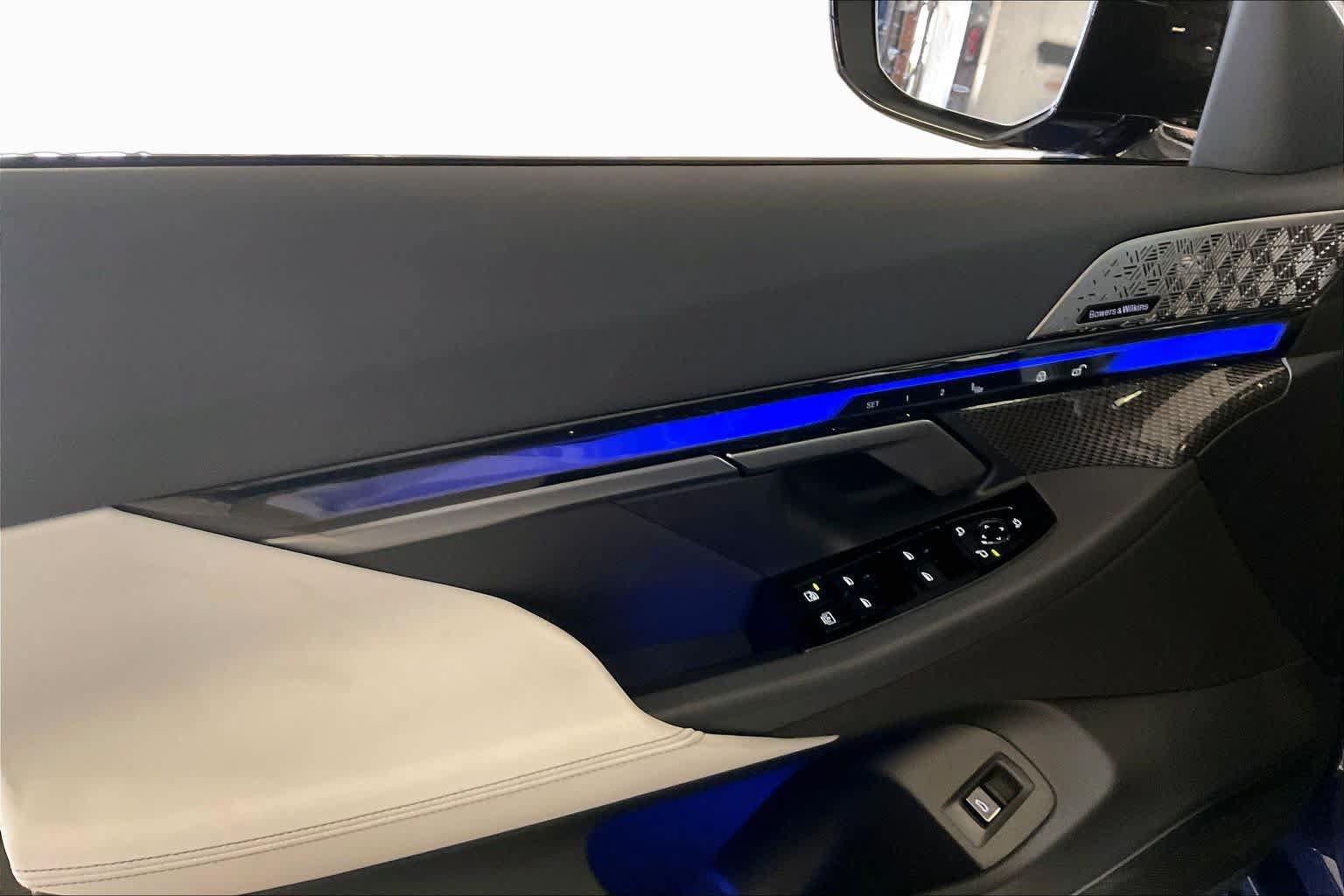 New 2027 BMW M5 w/ Executive Package AWD/4WD image 10