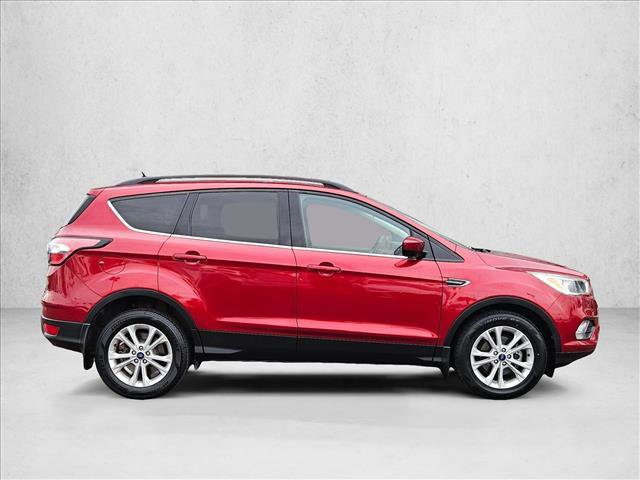 Used 2018 Ford Escape SE w/ SE Sync 3 Package image 4