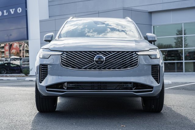 New 2026 Volvo XC90 B6 Ultra w/ Protection Package image 2