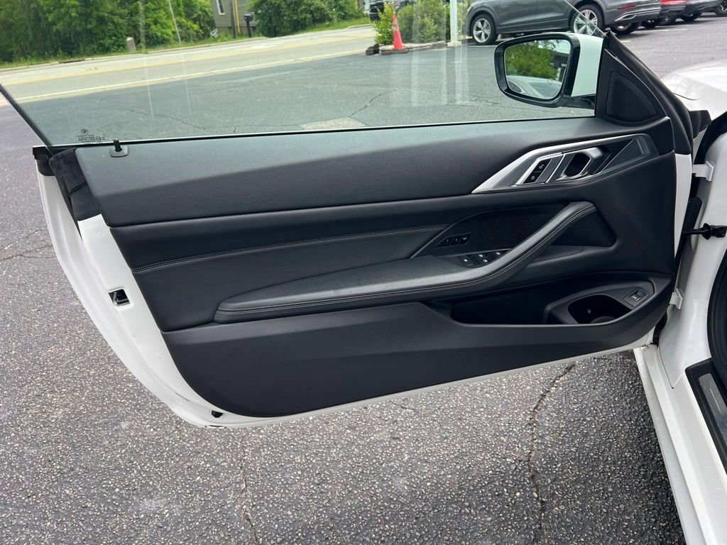 Used 2024 BMW 430i Convertible RWD image 11