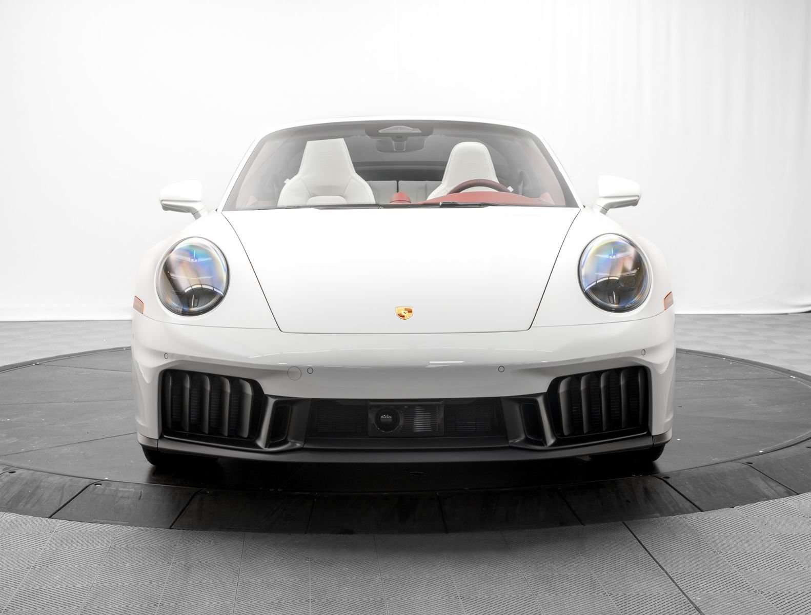 Used 2026 Porsche 911 Targa 4 GTS AWD/4WD image 2