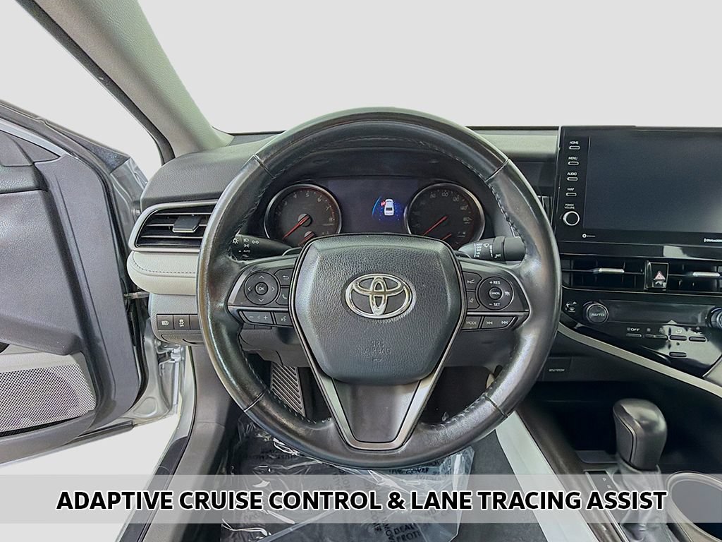 Used 2024 Toyota Camry XSE FWD image 3