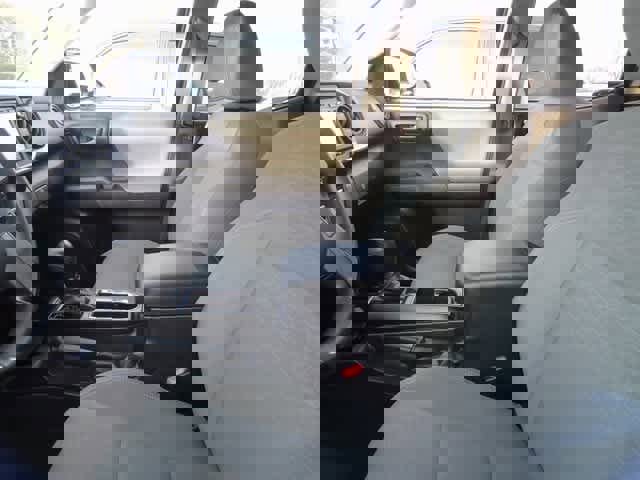 Used 2019 Toyota Tacoma SR image 9