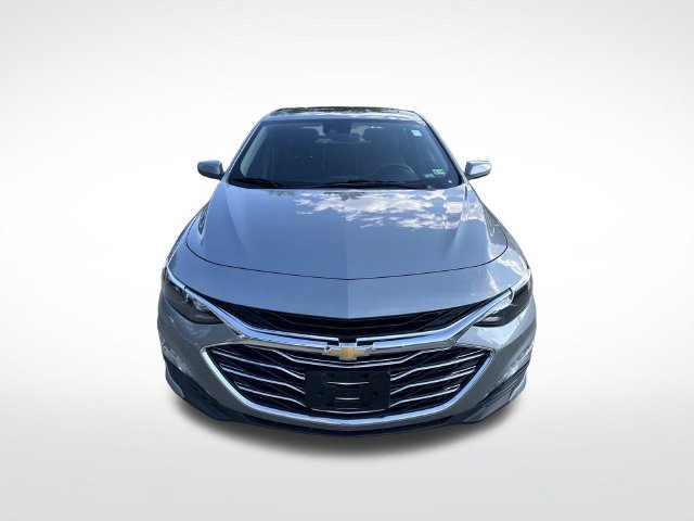 Used 2024 Chevrolet Malibu LT FWD image 2