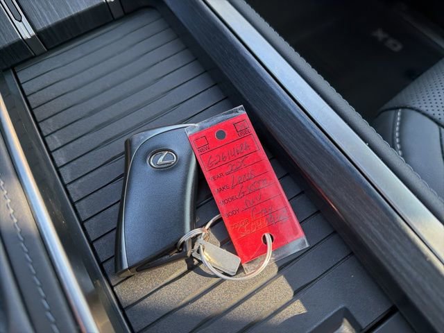 Used 2025 Lexus GX 550 w/ Accessory Package (2T) image 29