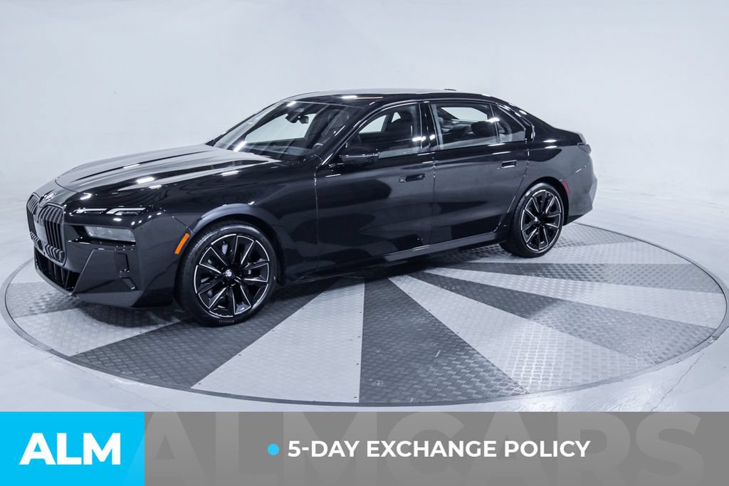Used 2026 BMW 740i w/ Premium Package RWD image 3