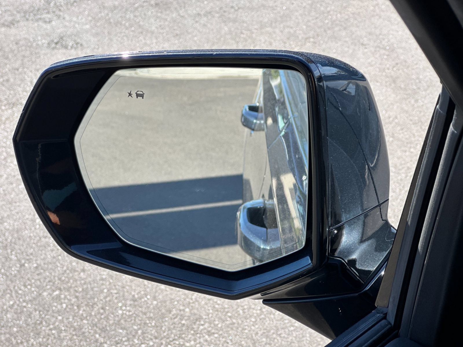 Used 2021 GMC Yukon AT4 AWD/4WD image 9