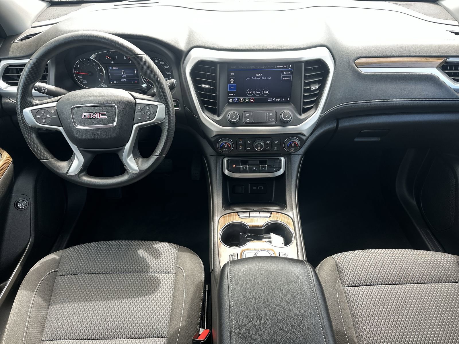 Used 2023 GMC Acadia SLE w/ Driver Convenience Package AWD/4WD image 18