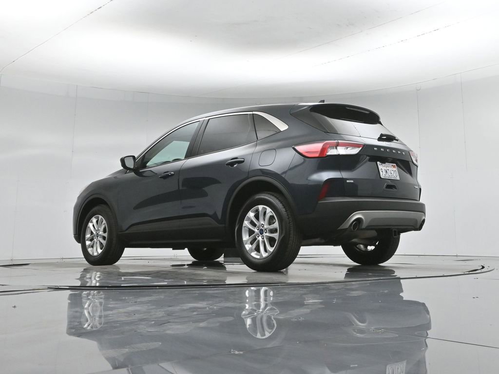 Certified 2022 Ford Escape SE w/ Cold Weather Package AWD/4WD image 48