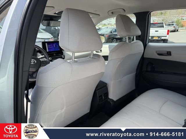 Used 2023 Toyota Corolla Cross L image 15