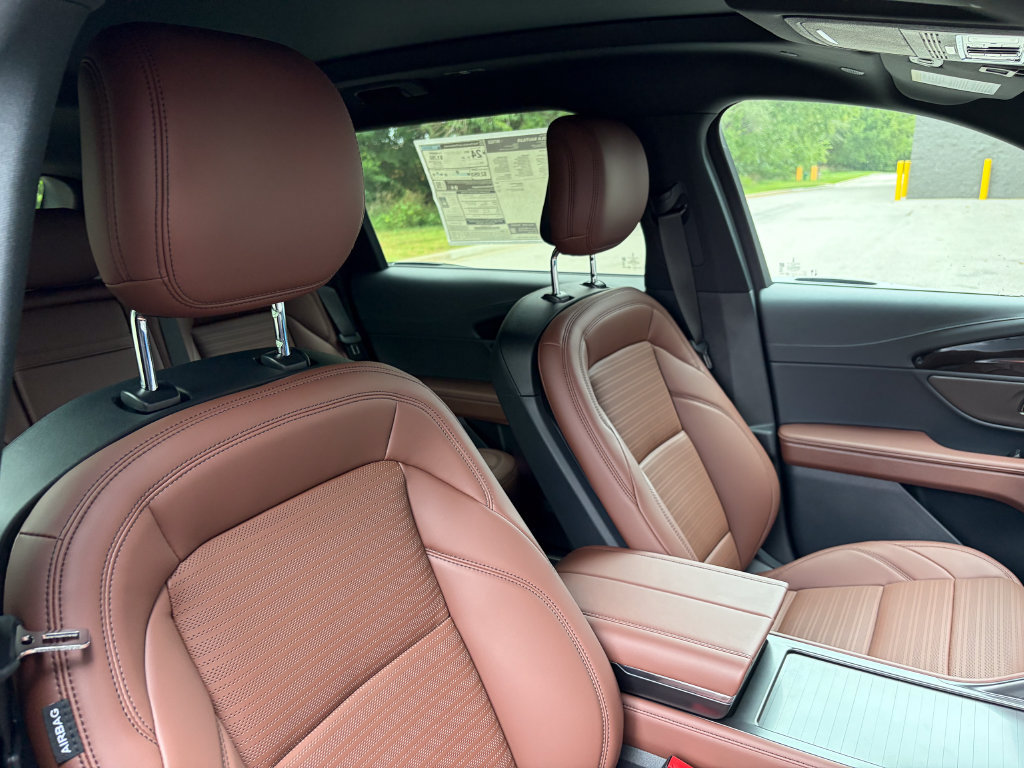 New 2026 Lincoln Nautilus Reserve w/ Jet Appearance Package AWD/4WD image 31