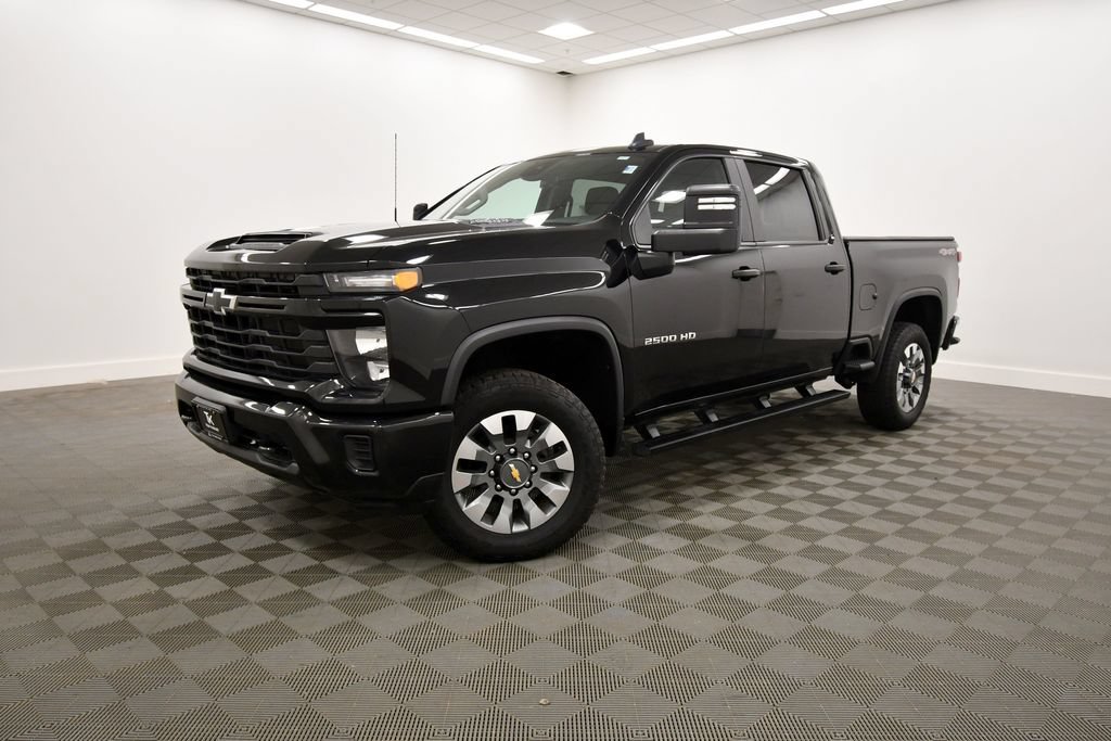 Used 2025 Chevrolet Silverado 2500 Custom w/ Snow Plow Prep/Camper Package AWD/4WD image 2
