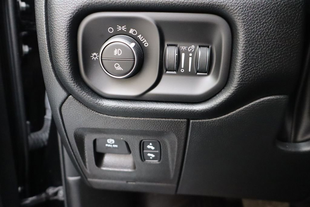 Used 2022 RAM 1500 Laramie image 31