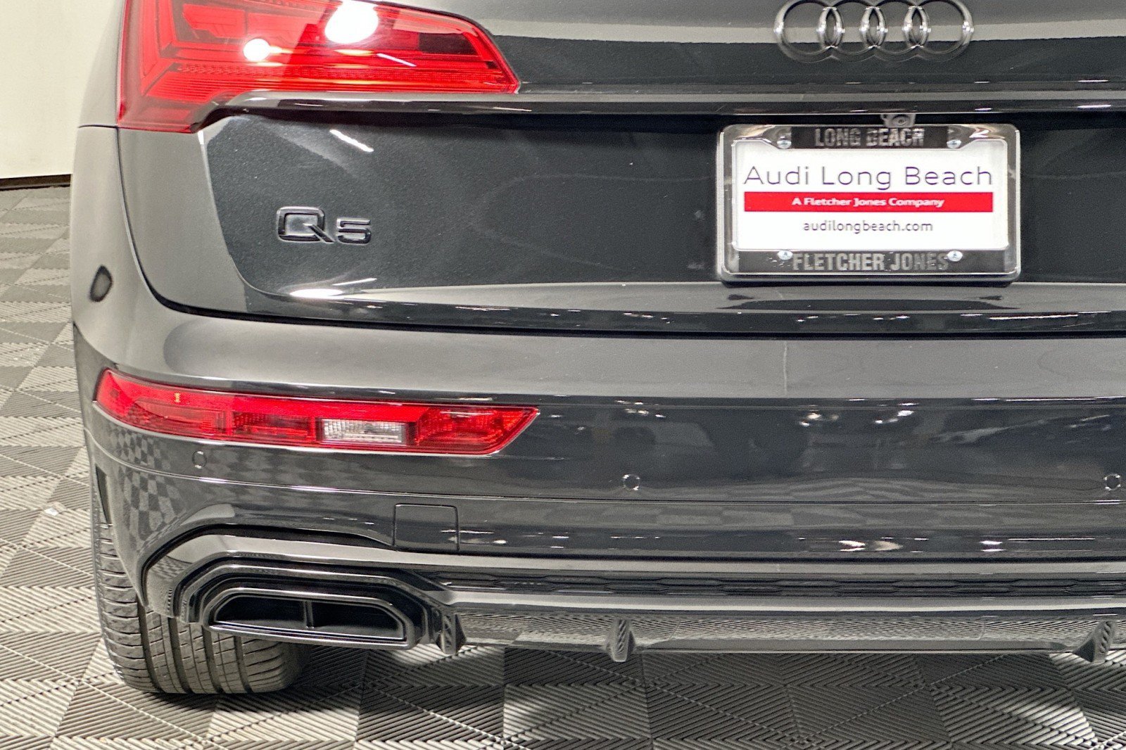 Used 2024 Audi Q5 e Prestige w/ Prestige Package AWD/4WD image 17