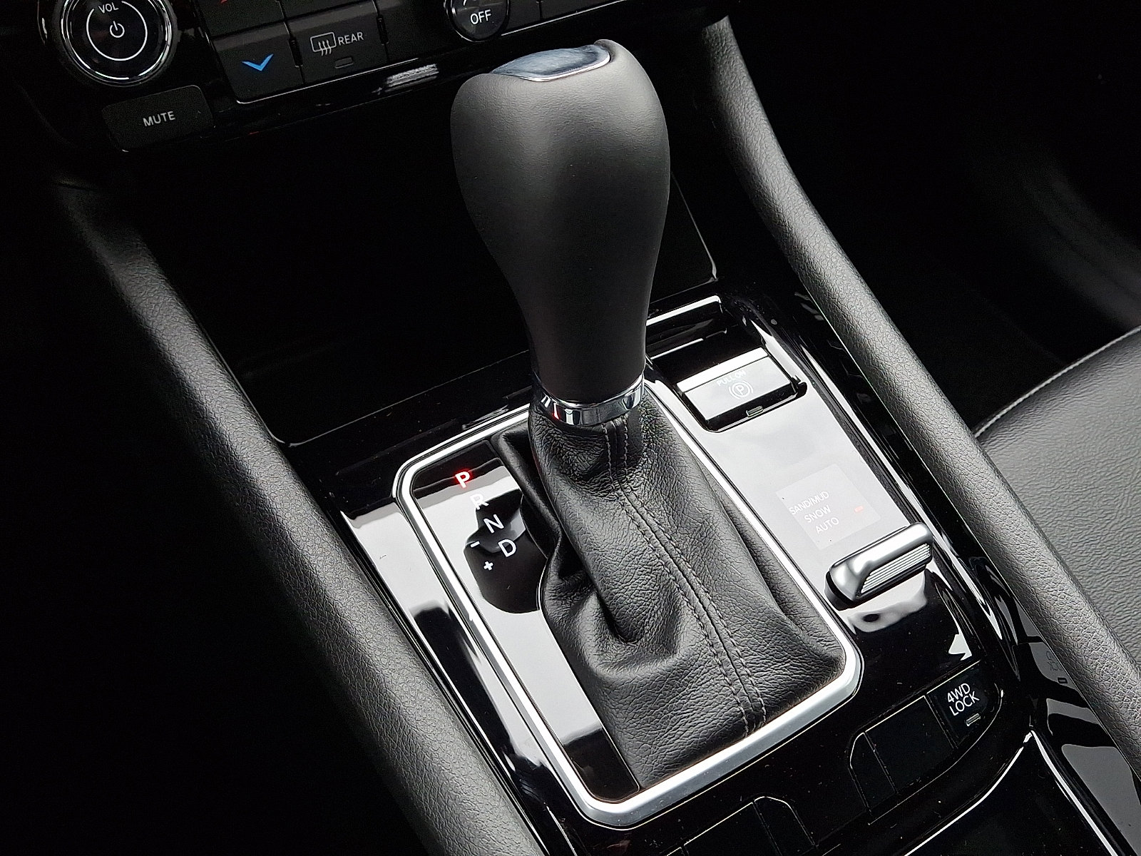 New 2026 Jeep Compass Limited image 10