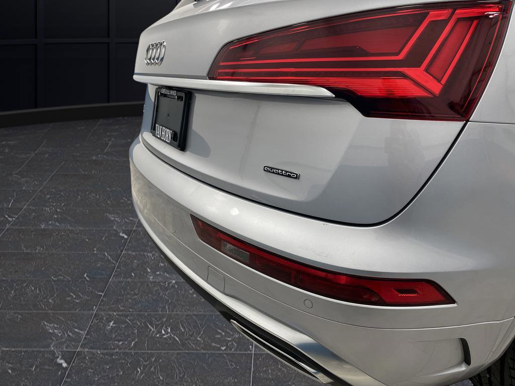 Used 2024 Audi Q5 e Premium Plus w/ Premium Plus Package image 34
