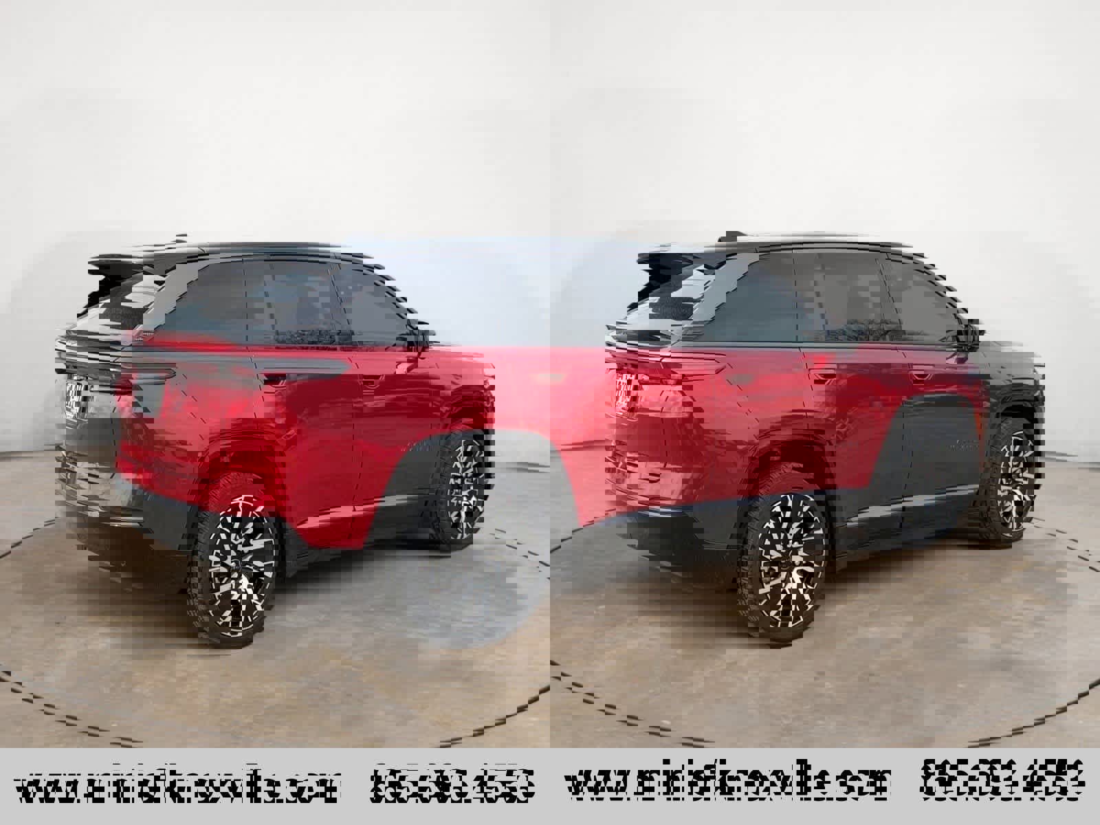 Used 2025 Jeep Wagoneer S Limited AWD/4WD image 3