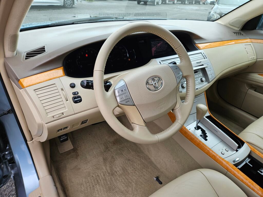 Used 2007 Toyota Avalon XL image 16
