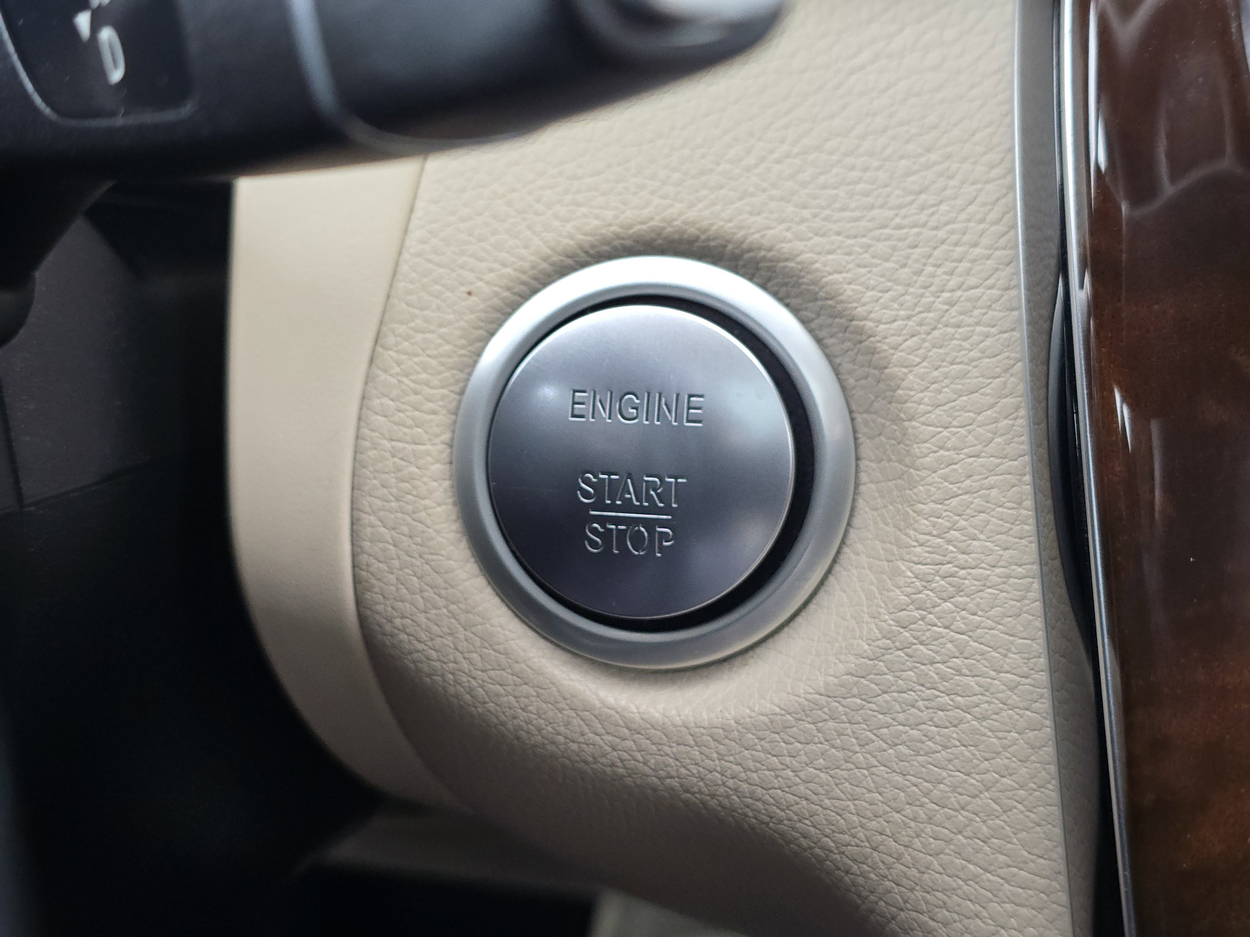 Used 2018 Mercedes-Benz GLC 300 4MATIC image 25