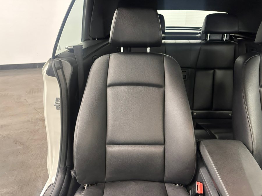 Used 2013 BMW 128i Convertible RWD image 32