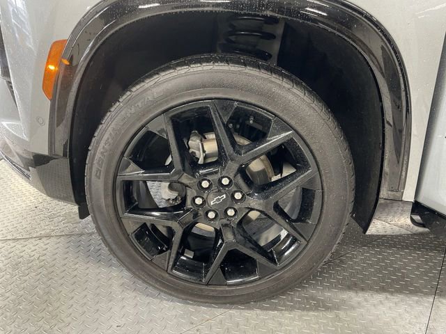 Used 2024 Chevrolet Traverse RS w/ LPO, Floor Liner Package AWD/4WD image 10