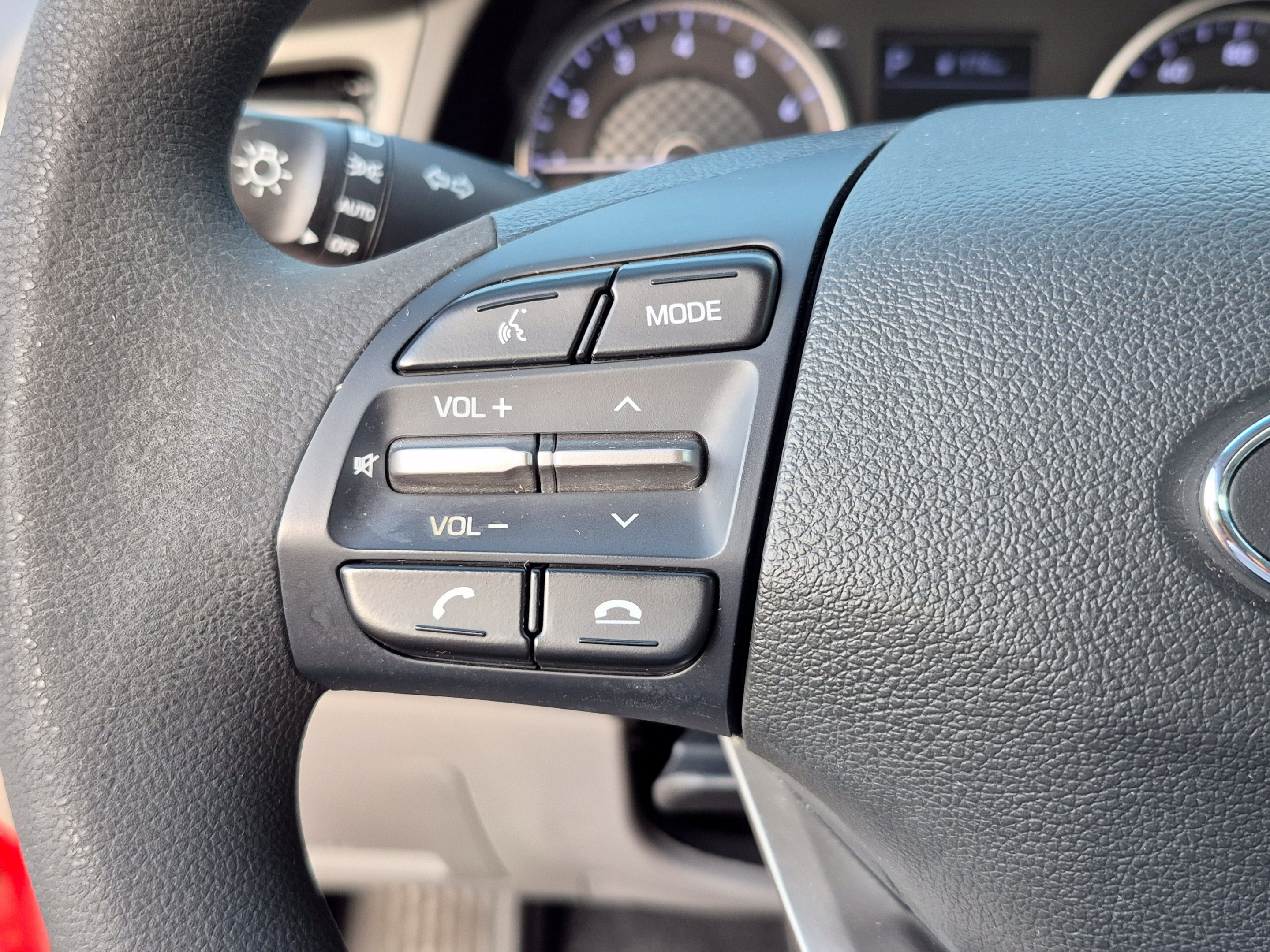 Used 2020 Hyundai Elantra SEL FWD image 26