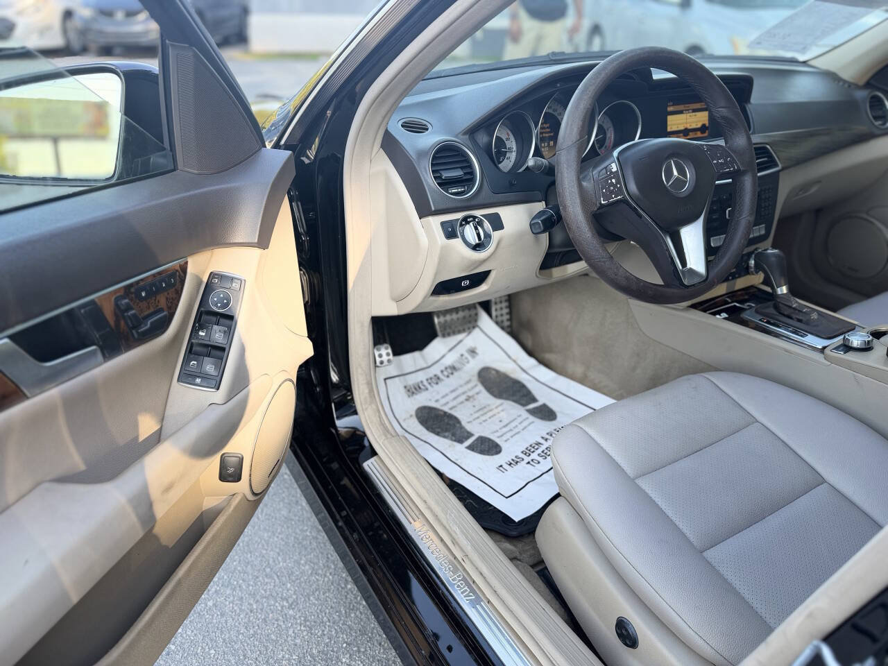 Used 2012 Mercedes-Benz C 250 Sedan image 9