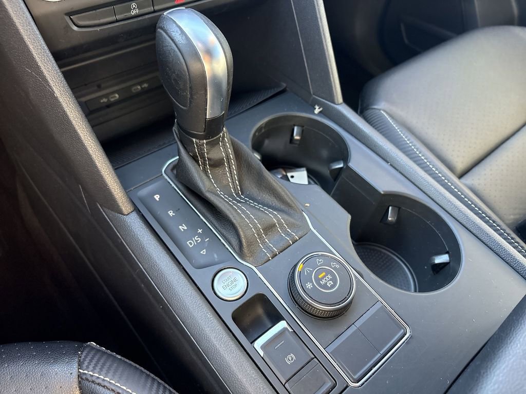 Used 2022 Volkswagen Atlas Cross Sport SE image 16