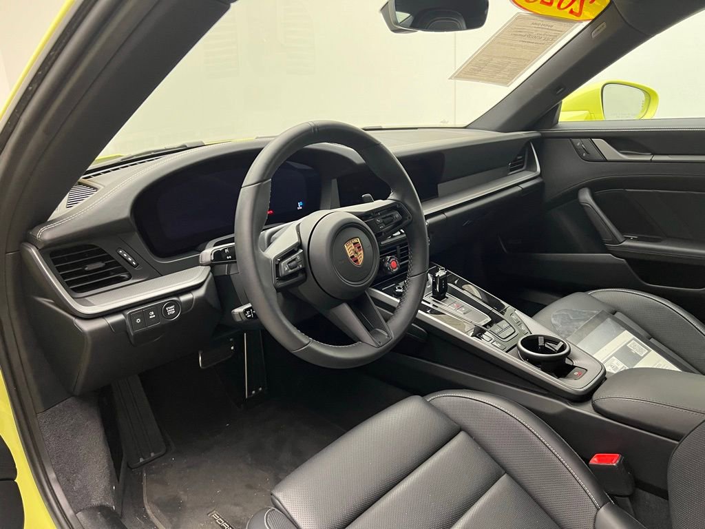 Certified 2025 Porsche 911 Carrera image 4