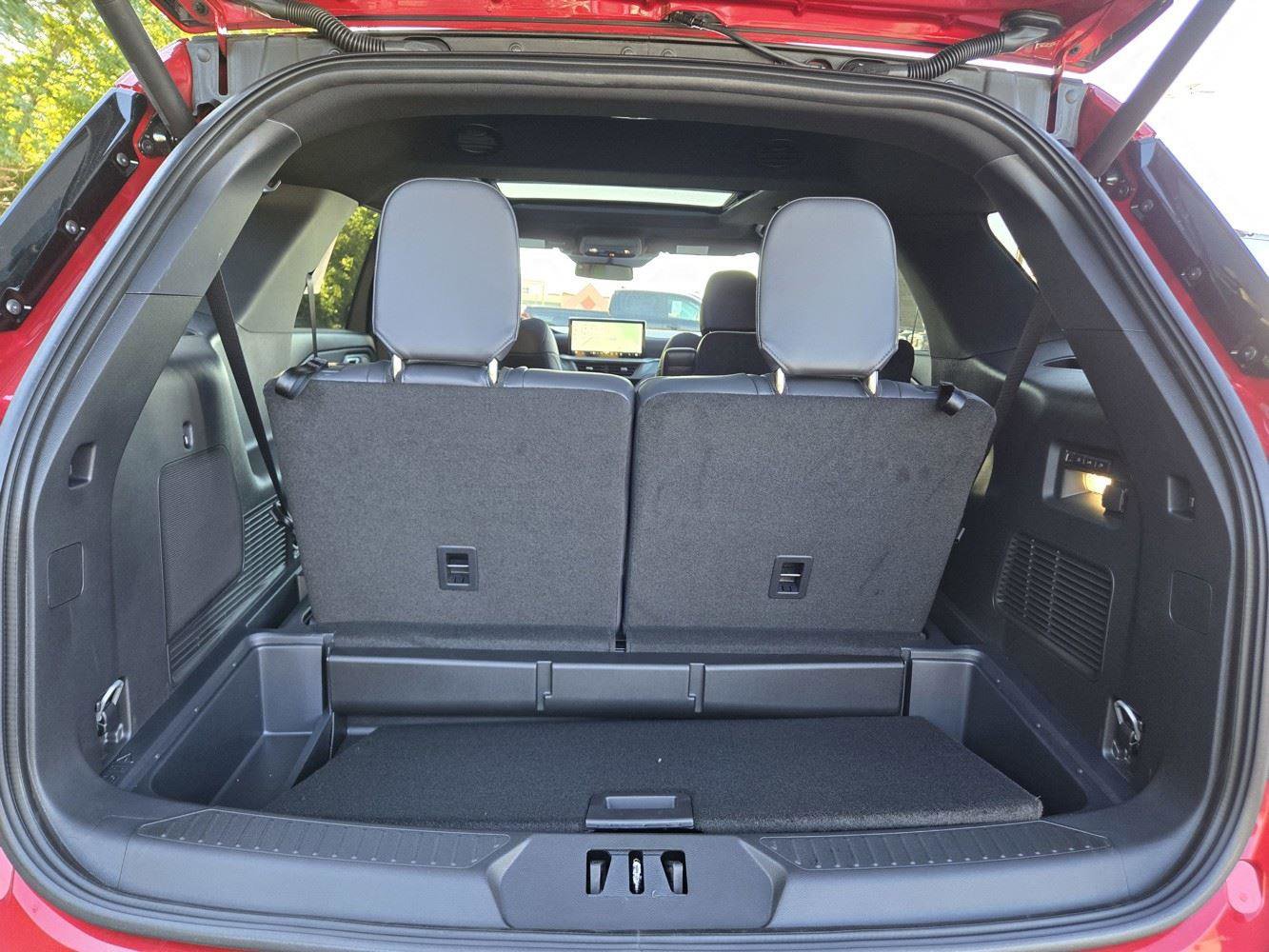 New 2025 Ford Explorer ST image 28