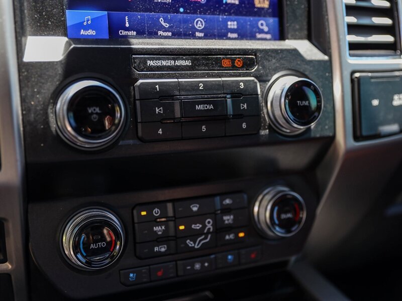 Used 2021 Ford F350 Platinum w/ Tremor Off-Road Package AWD/4WD image 33