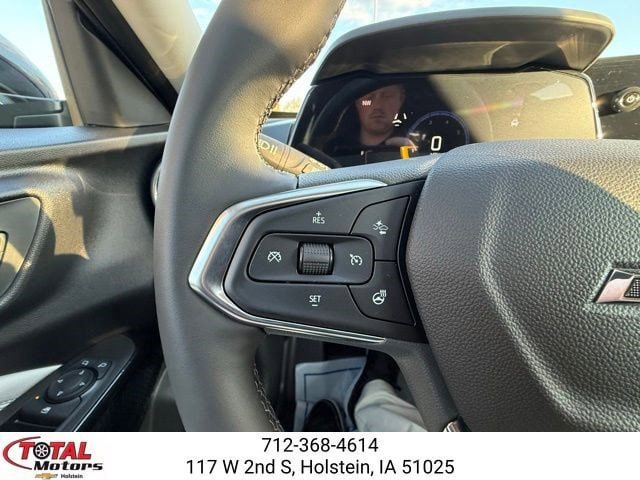 New 2026 Chevrolet Trax LT w/ Sunroof Package FWD image 19