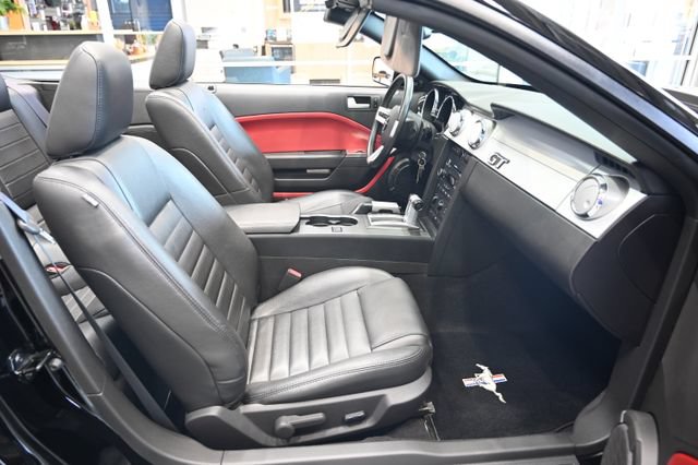 Used 2008 Ford Mustang GT Premium RWD image 16