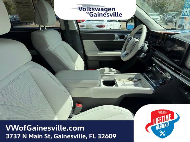 Used 2025 Hyundai Santa Fe SEL image 11