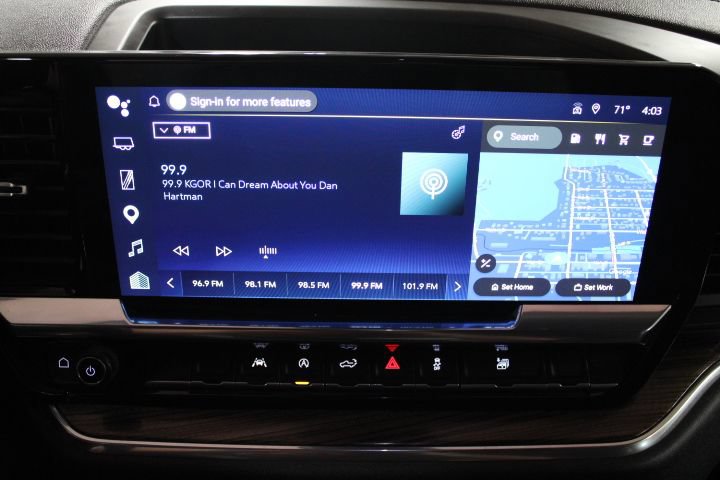 Used 2022 Chevrolet Silverado 1500 LT AWD/4WD image 48