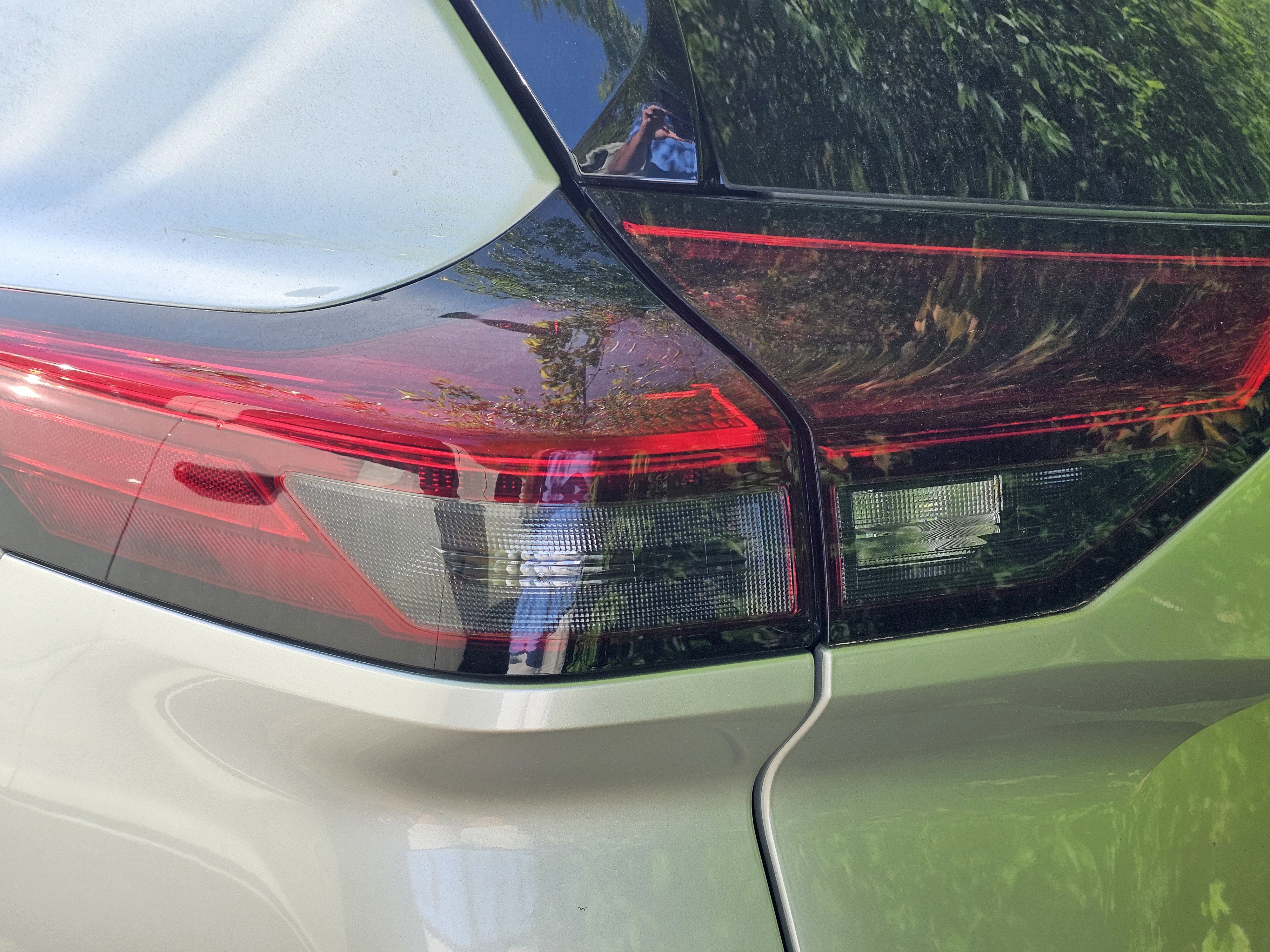 Used 2021 Nissan Rogue SV w/ Premium Package image 9