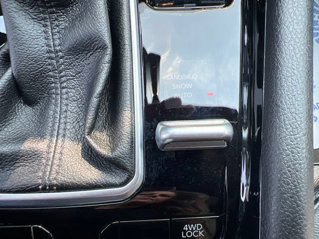 Used 2024 Jeep Compass Limited w/ Sun and Sound Group AWD/4WD image 23