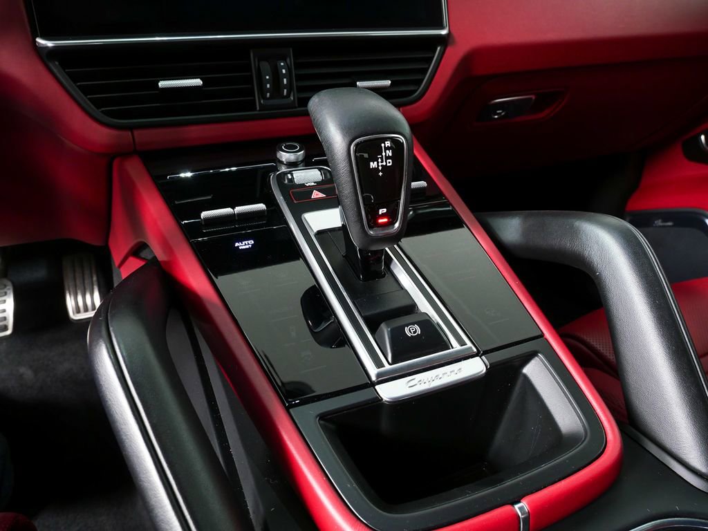 Certified 2021 Porsche Cayenne GTS AWD/4WD image 18